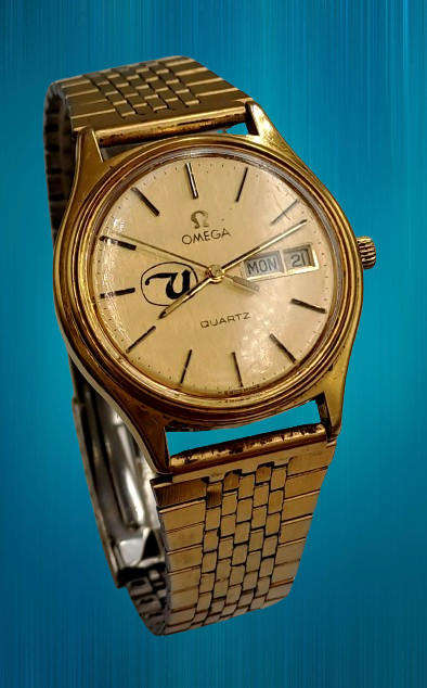 Vintage 1980's Omega quartz 1384 watch with United Logo -engraved -running but need repairs