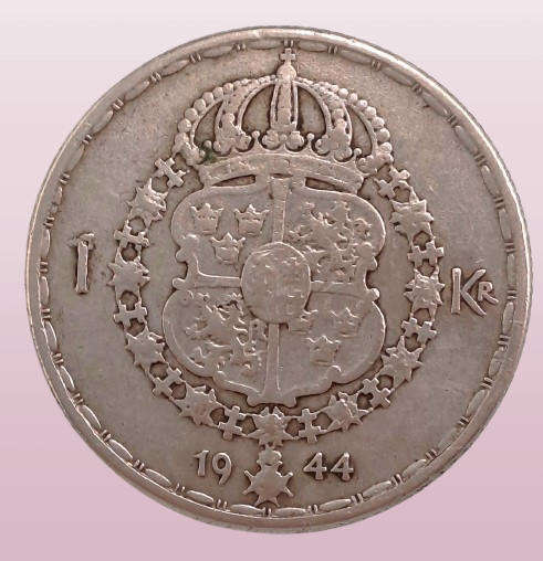 1944 Sweden 1 Krona - Gustaf V  (40% Silver )