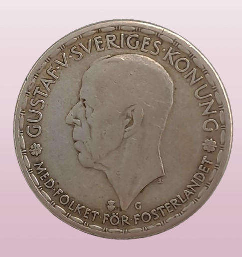 1944 Sweden 1 Krona - Gustaf V  (40% Silver )