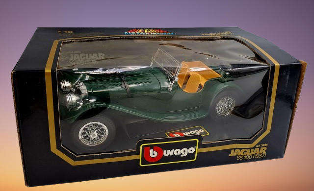 Burago 3006 Jaguar SS 100 (1937), 1/18 Scale -Die-Cast