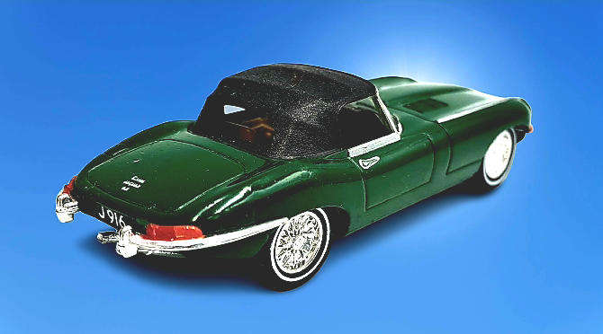 Dinky Matchbox 1/43 - Jaguar Type E MK1 1/2 1968 Green