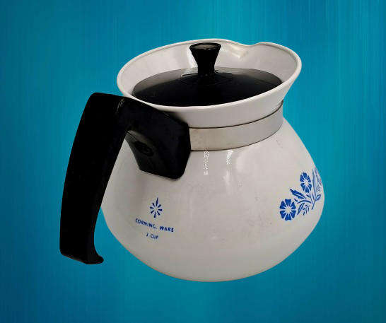 Vintage 1 Cup Corning Ware pot