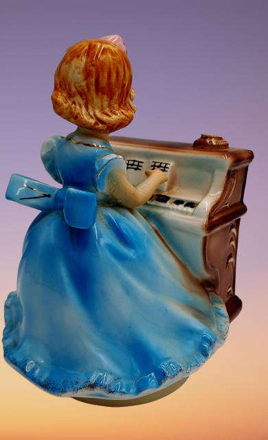 Music Box Rotating Girl Playing Piano Ceramic Figurine Ornament Japan (Love Story Theme) Damaged