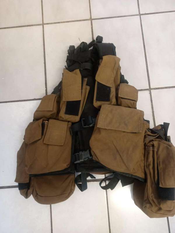 Used Original SANDF 1980s Battle Vest in Nutria