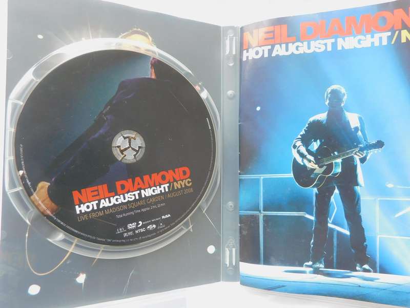 NEIL DIAMOND - HOT AUGUST NIGHT / NYC Live @ Madison Square Garden [DVD]