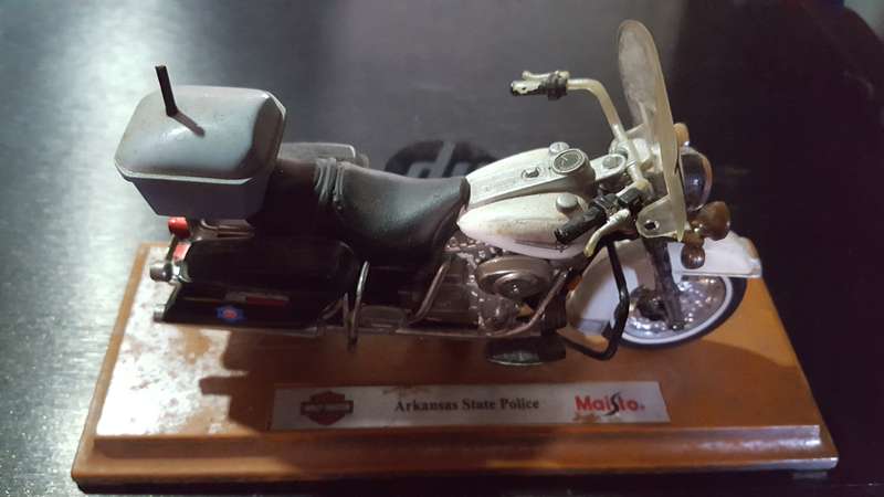 Maisto Harley Davidson Arkansas State Police Die Cast Model Scale 1/18
