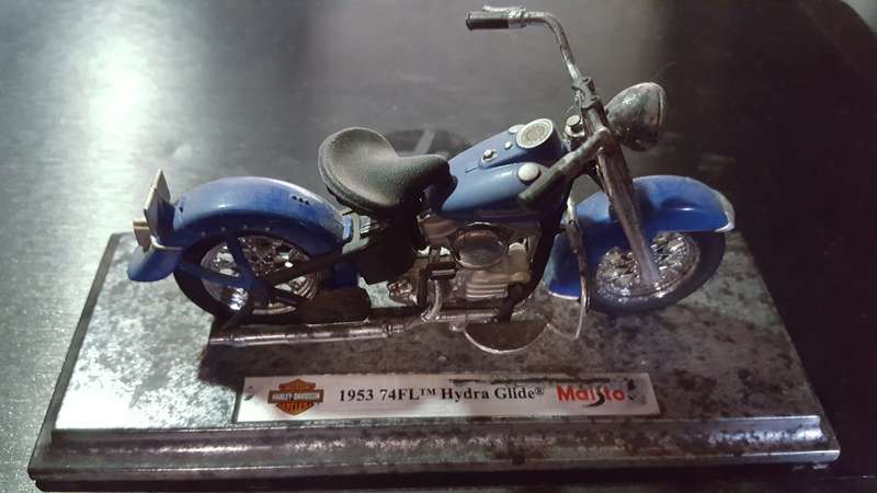 Maisto Harley Davidson 1953 74FL Hydra Glide Die Cast Model Scale 1/18