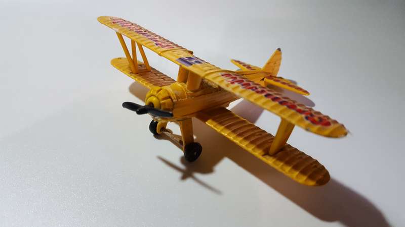 MATCHBOX 1991 SB 39 Stearman Cadbury's Crunchie