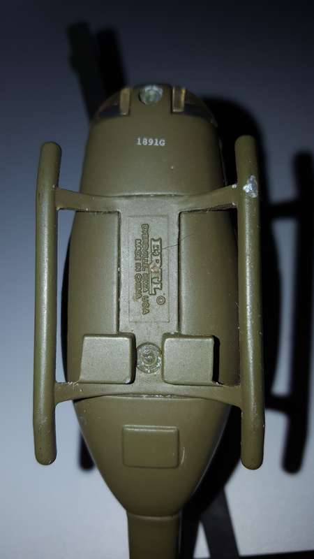 ERTL 1989 - Bell Huey US Army Helicopter