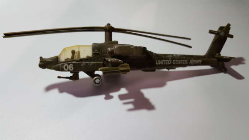 ERTL 1987 - Apache US Army Helicopter