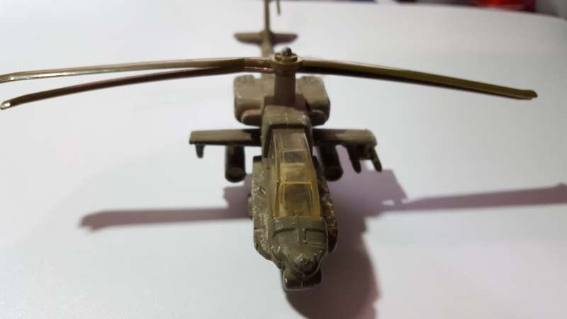 ERTL 1987 - Apache US Army Helicopter