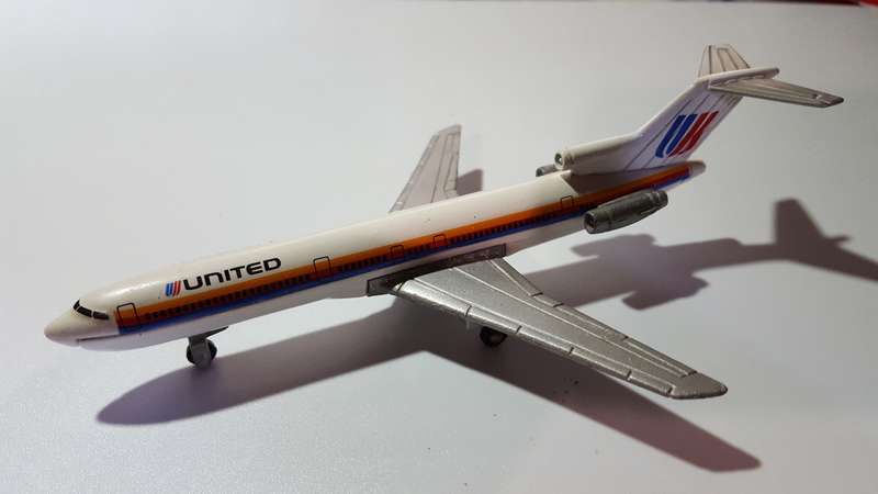 ERTL Boeing 727 United Airlines