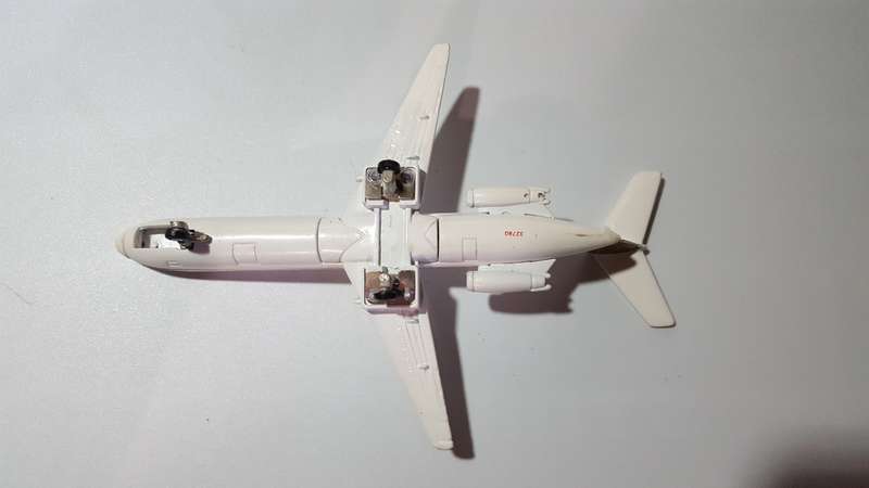 ERTL 1990 McDonnell Douglas DC-9 Continental Airlines