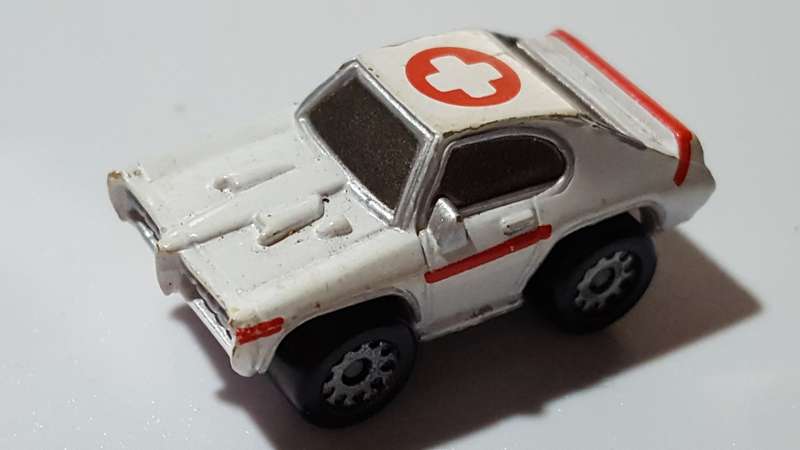 Micro Machines 1986 Galoob Medical Pontiac GTO