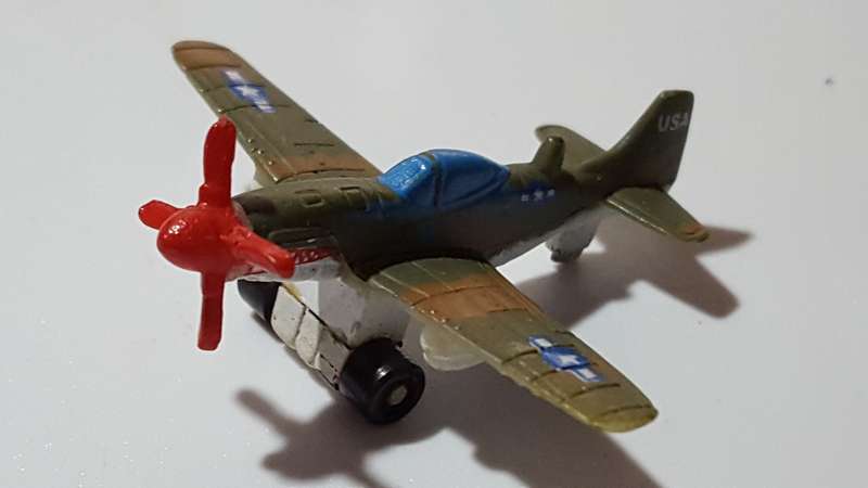 Micro Machines 1987 Galoob P-51 Mustang Fighter Plane