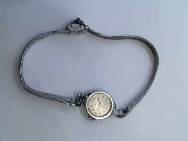 Old Rotary ladies wristwatch - untested