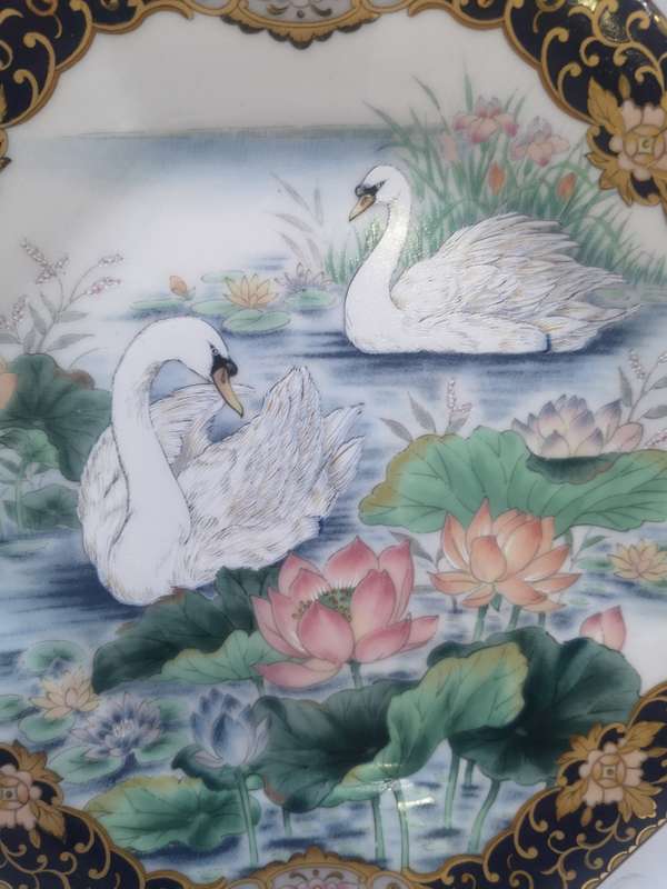 Imari  Japanese swan plate