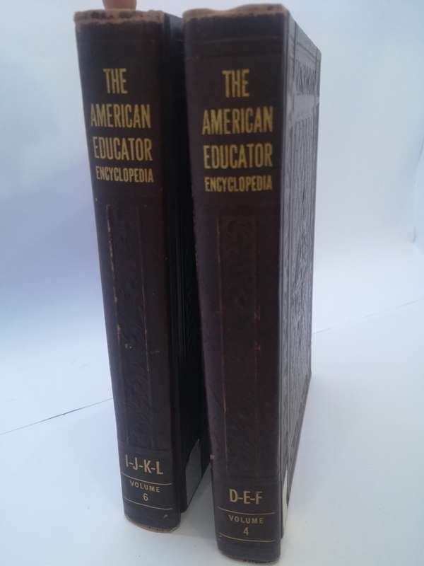The American Educator encyclopedia - beautiful books - ex Library