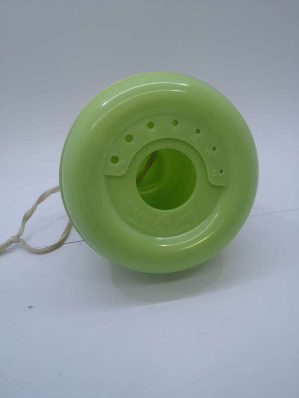Beehive Light green wool holder bakelite