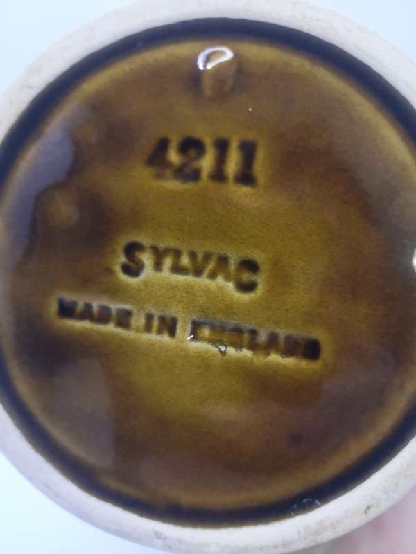 Sylvac planter - made in England