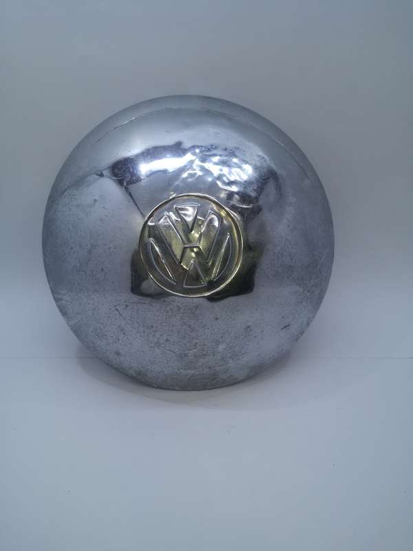 VW hubcap