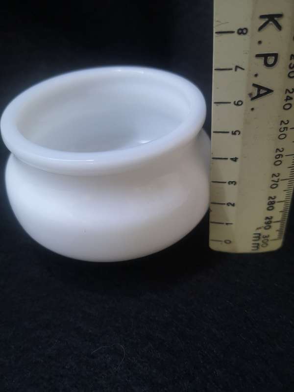 Milk glass bowl - small