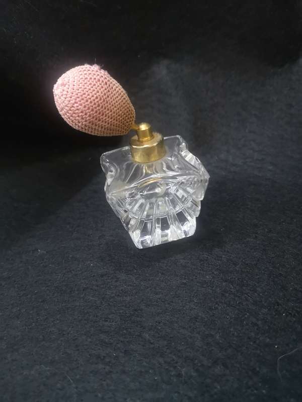 Glass perfume bottle