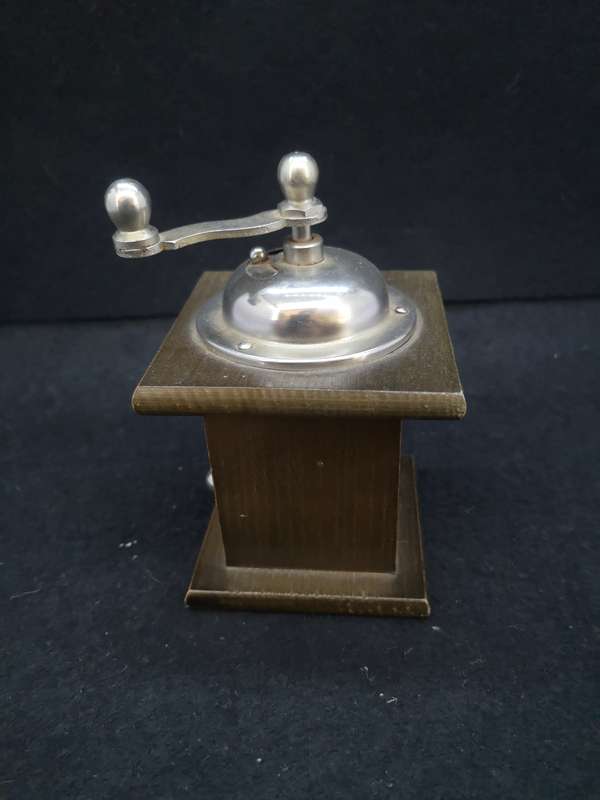 Pepper grinder made in Italy