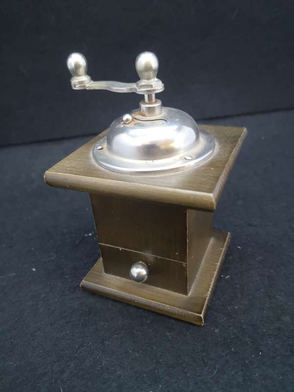 Pepper grinder made in Italy