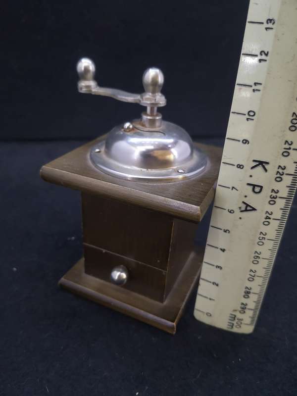 Pepper grinder made in Italy