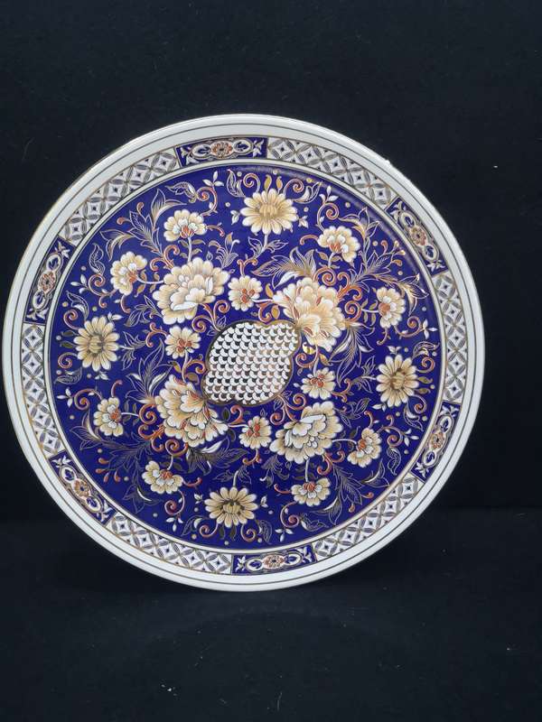 Big ceramic plate Lambrou Bros 683 24k gold