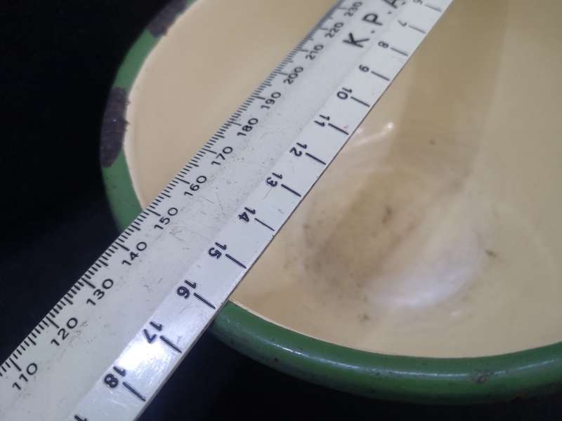 Vintage enamel mixing bowl set