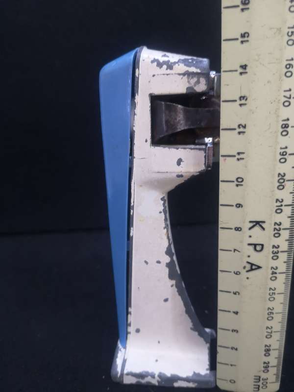 Retro Prestige wall mount can opener in blue and white