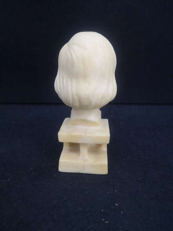 Verdi sculpture