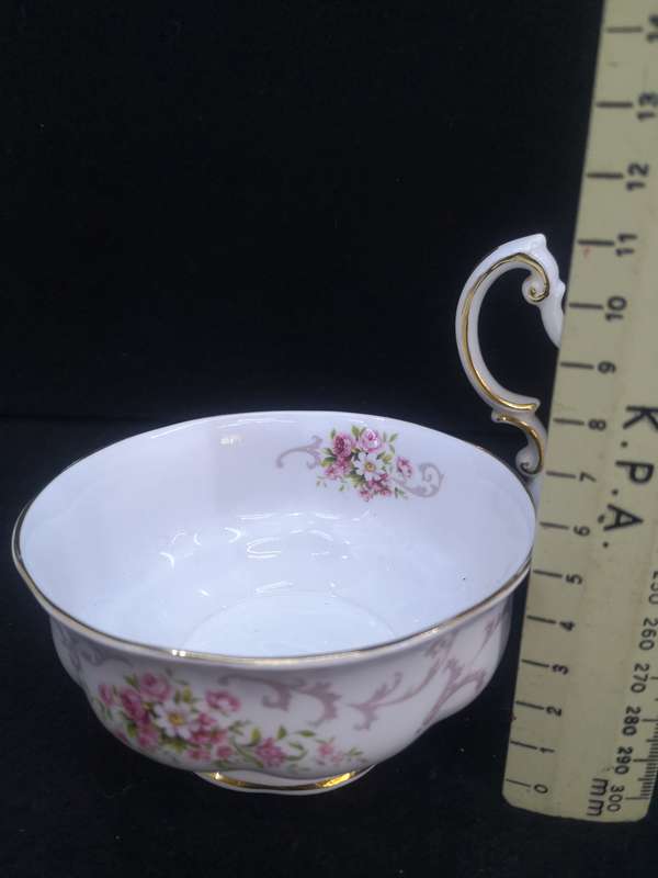 Paragon  Rose Bouquet milk jug and sugar bowl