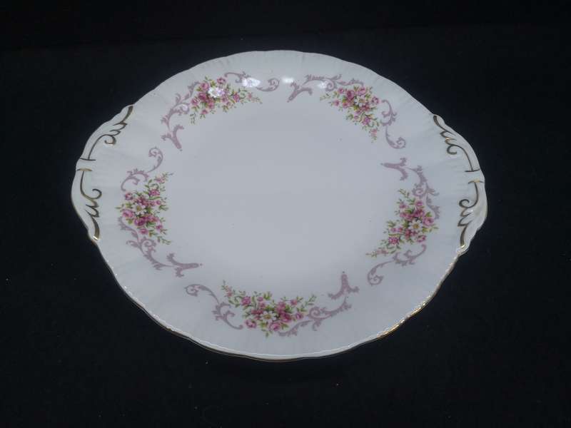 Paragon Rose Bouquet cake plate