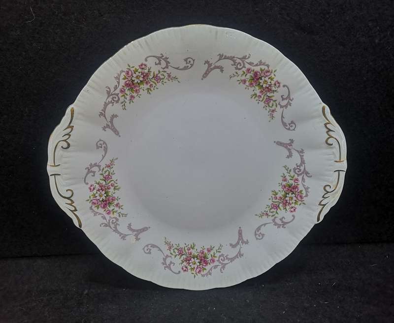 Paragon Rose Bouquet cake plate