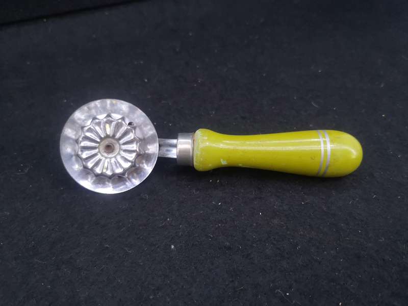 Nutbrown dough roller