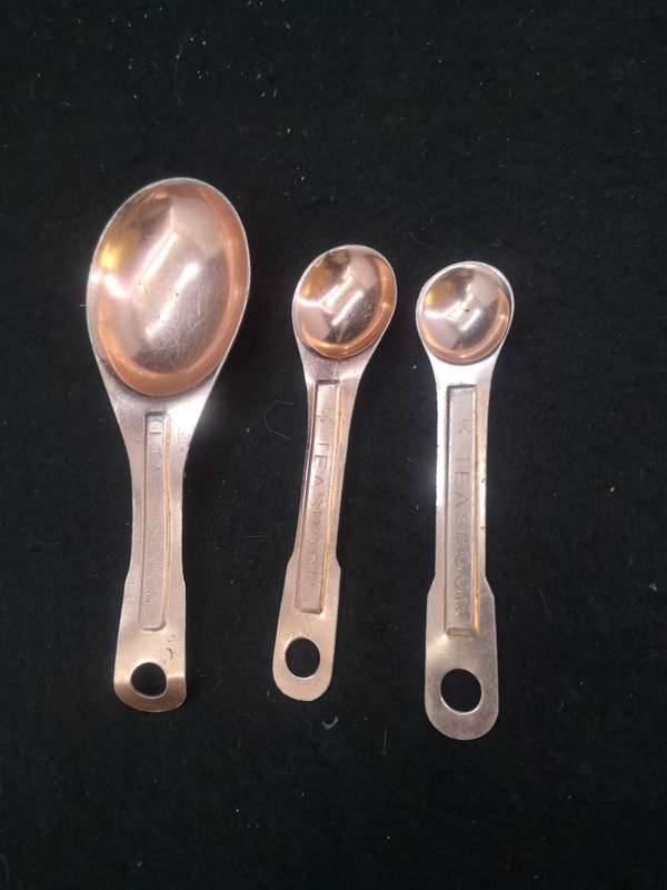 Copper measuring spoons