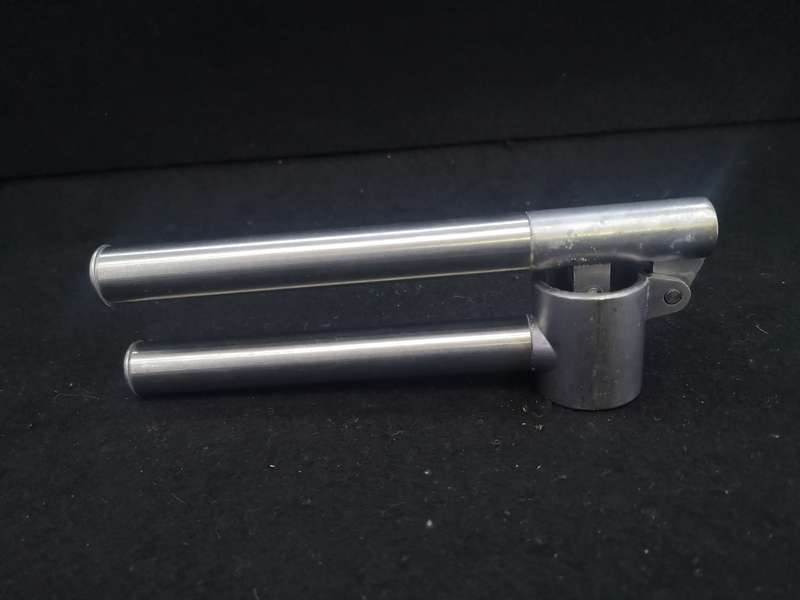Stainless garlic press