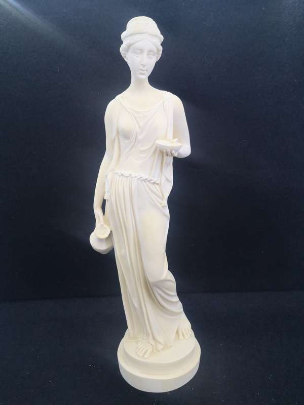 Arta Fina statue