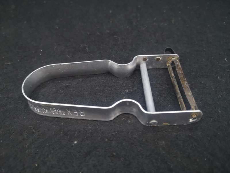 Rex Zena - Swiss made peeler