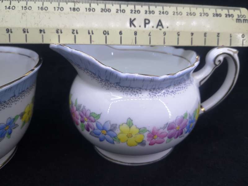 Stunning Vintage Foley milk and sugar