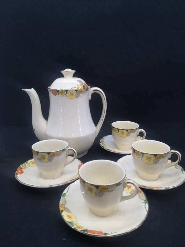 Alfred Meakin coffee set - Coffee pot and 4 small cups and saucers