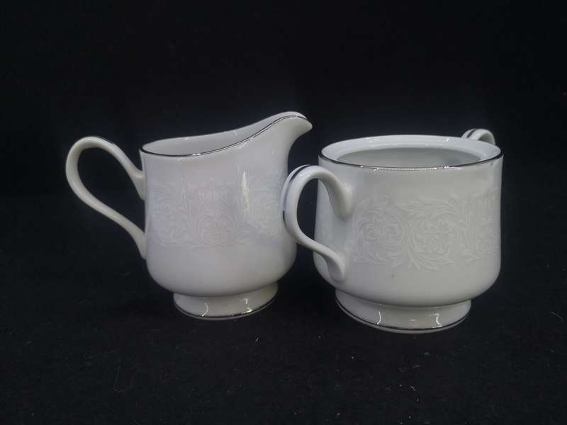 Carlton fine china Japan Plymouth milk jug and sugar bowl without lid