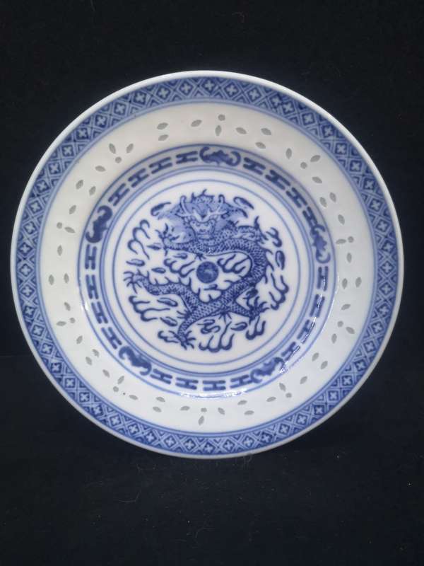 Blue Dragon Rice grain plate