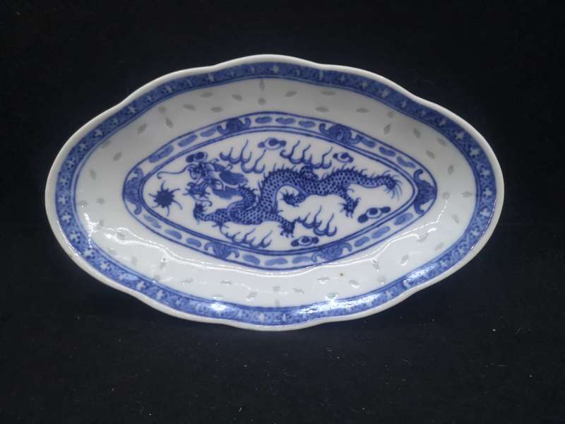 Blue Dragon Rice grain oval bowl