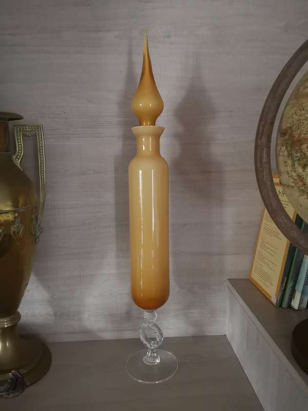 Butterscotch Genie bottle in perfect condition