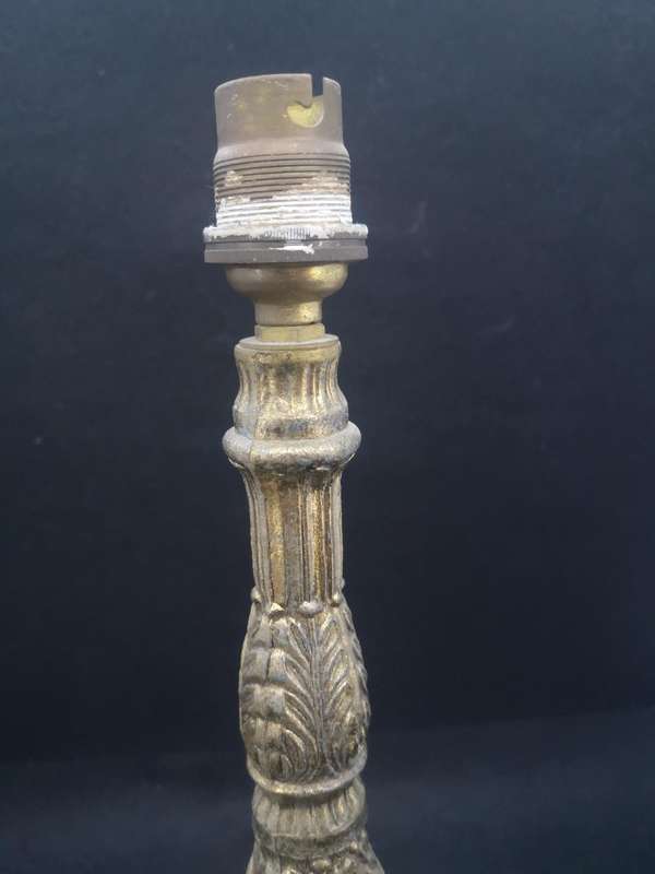 Lamp base