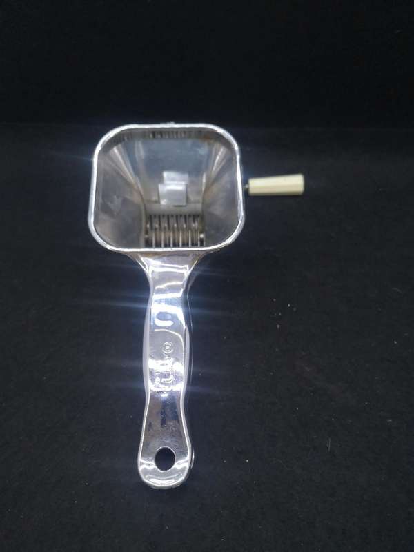Hand crank grater made in Italy